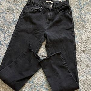 Levi’s 724 high rise straight black jean